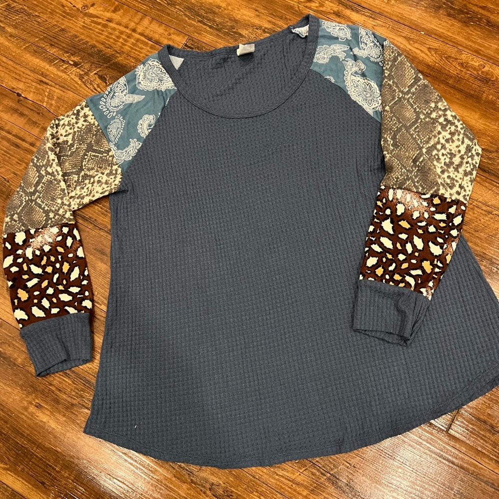 NWOT Lightweight Casual Long Sleeve Shirt